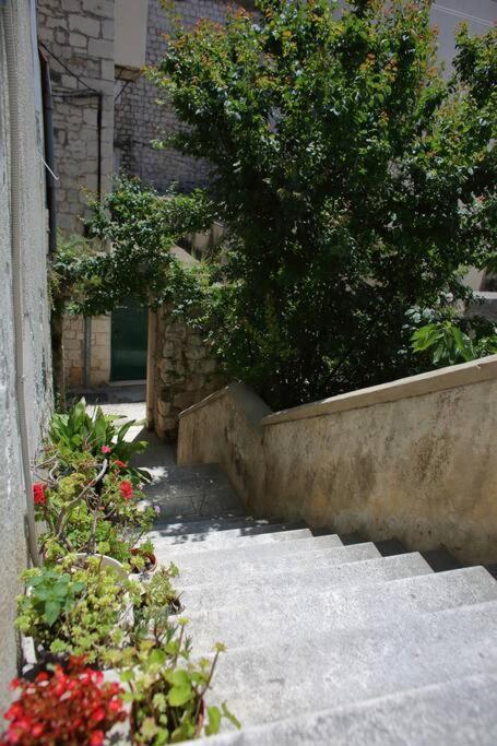 Apartment New Place In Old Town Of Trogir, Parking Trogir