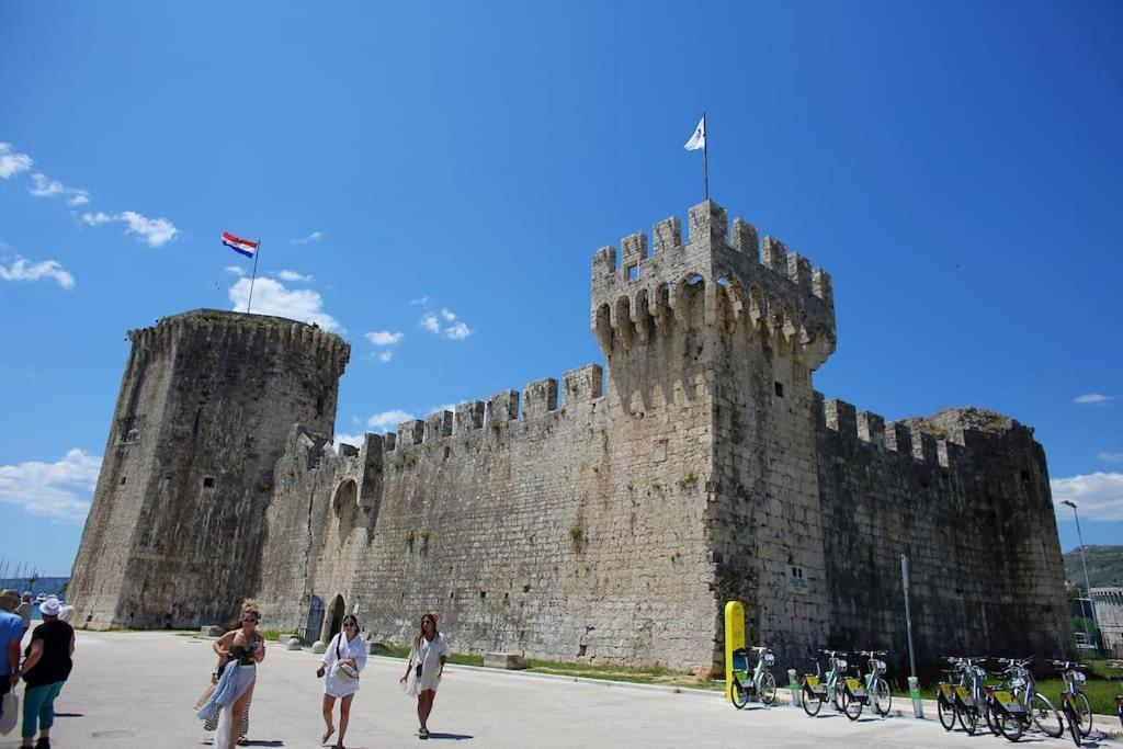 New Place In Old Town Of Trogir, Parking Apartment Trogir