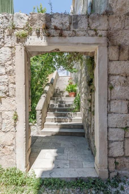 Apartment New Place In Old Town Of Trogir, Parking Trogir