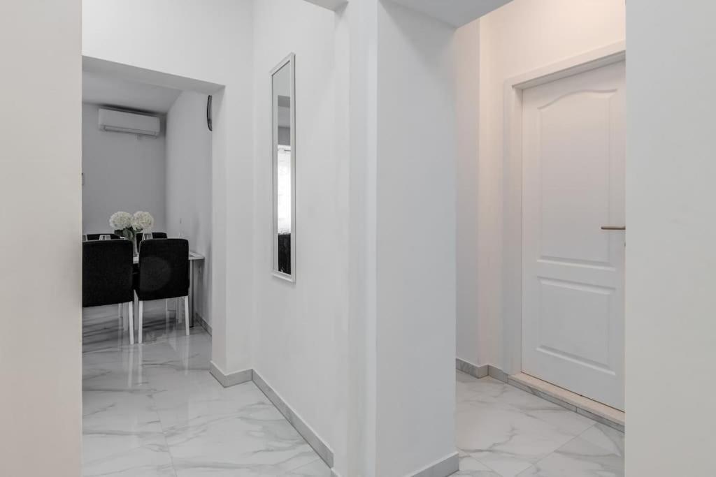 New Place In Old Town Of Trogir, Parking * Trogir