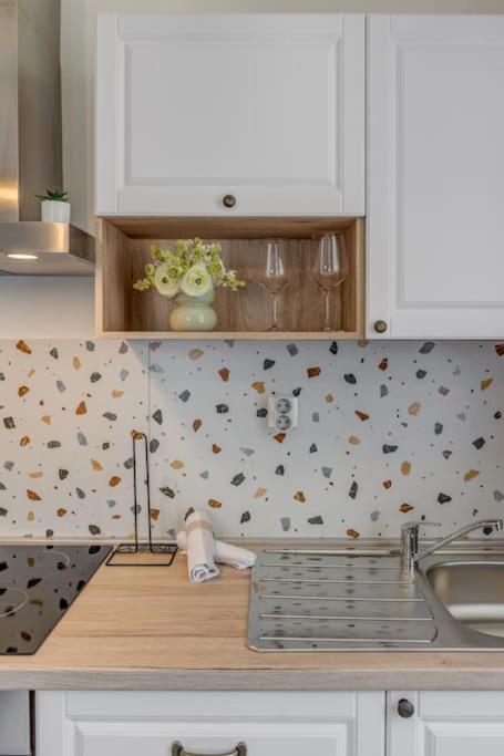 Apartment New Place In Old Town Of Trogir, Parking *
